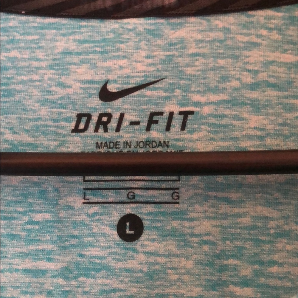 Active top - Picture 3 of 3